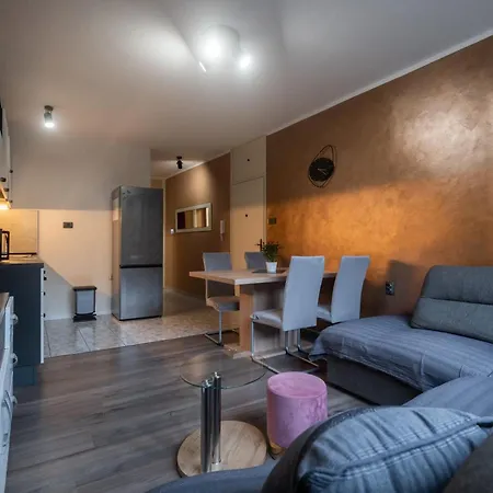 Arancin- Great Location *